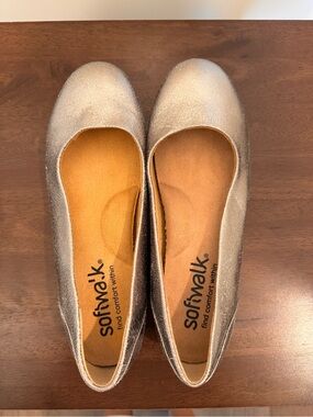 SoftWalk "Sonoma" Silver Metallic Ballet Flats